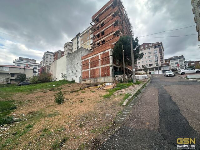 4-GSN GAYRİMENKULDEN MUHAMMER AKSOY DA 300M2 KİRALIK ARSA